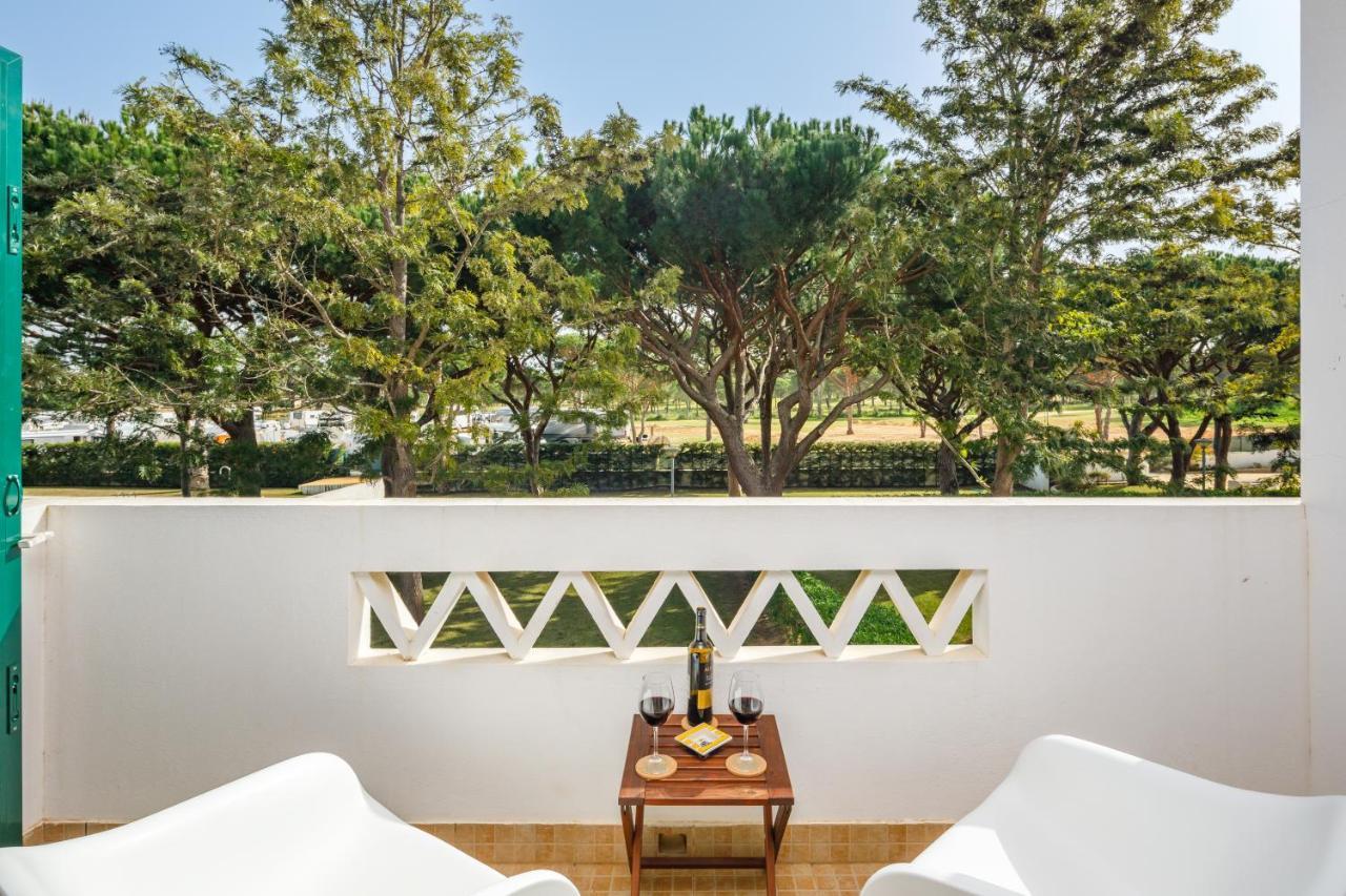 Falesia Beach Villa By The Portuguese Butler Olhos de Agua  Exterior foto